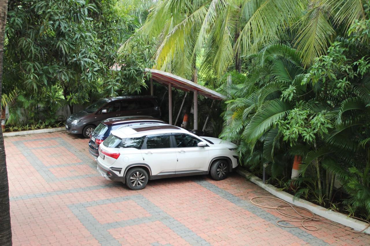 Ambhai Farmhouse Hotel Wada Exterior foto